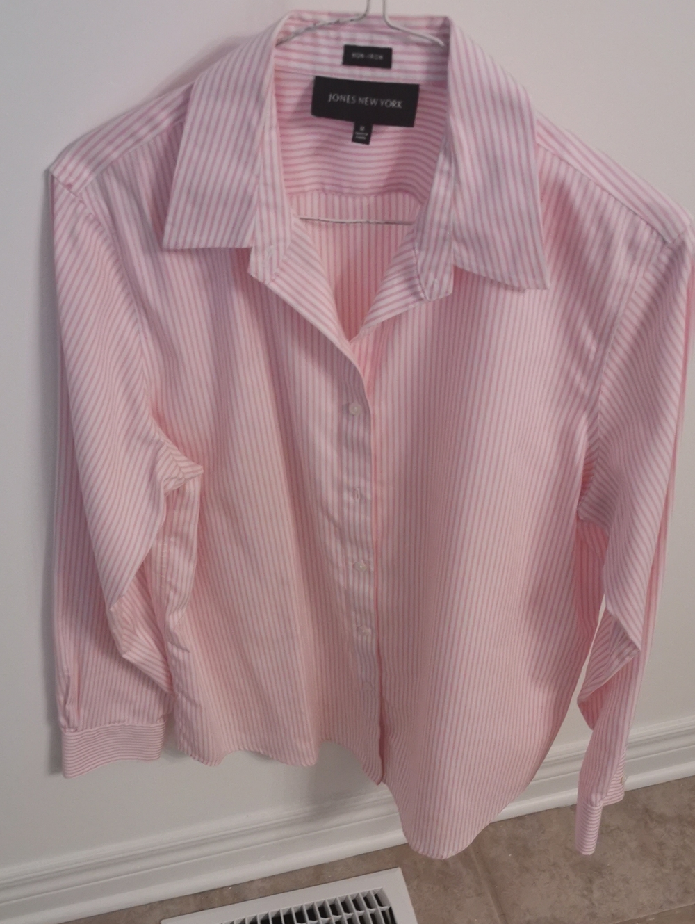 Jones New York Men’s Pink and White Striped Dress Shirt